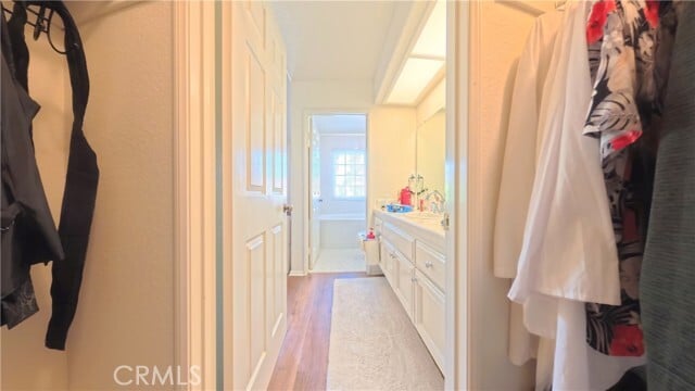 Building Photo - 415 E Bougainvillea Ln