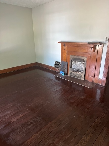 Building Photo - 53 Spruce St