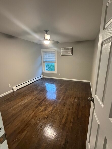 F4 - Bedroom 1 - Stewart Woods