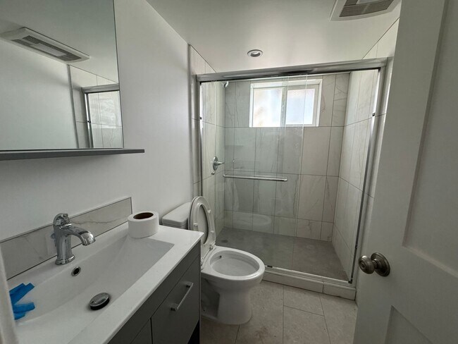 Building Photo - 14 Ocean Grove Ave