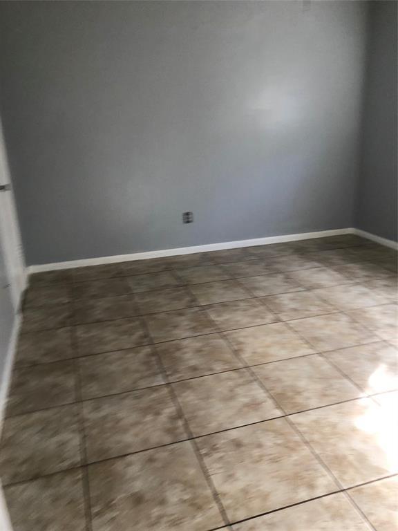 Building Photo - 12226 Briar Forest Dr