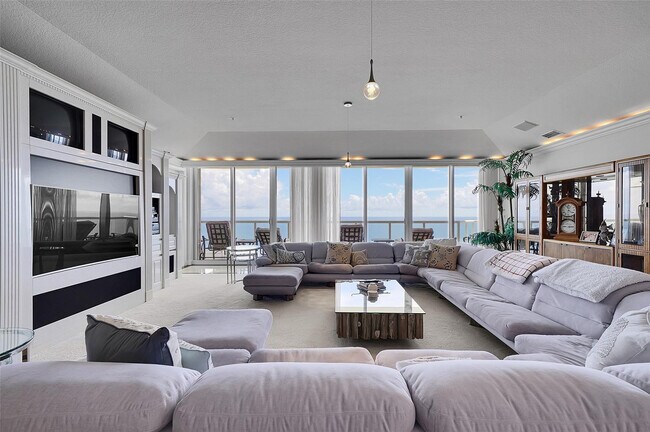 Building Photo - 6001 N Ocean Dr