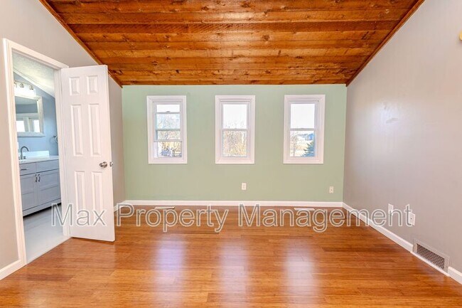 Building Photo - 5305 NW 91st Ct