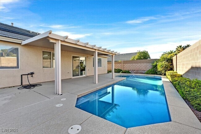 Building Photo - 7504 Evening Falls Dr