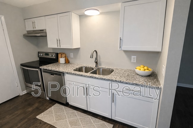 Building Photo - 308 Prince Ave