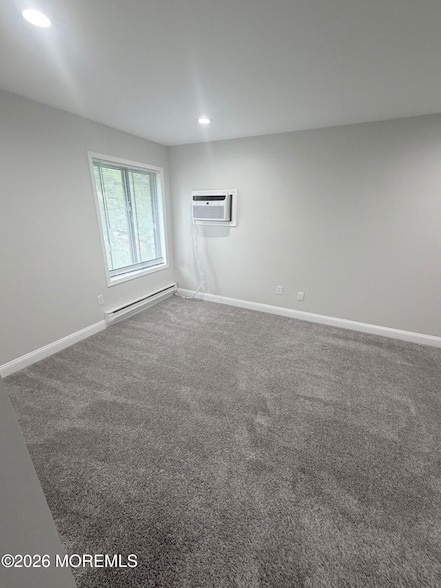 Building Photo - 35 Amberly Dr