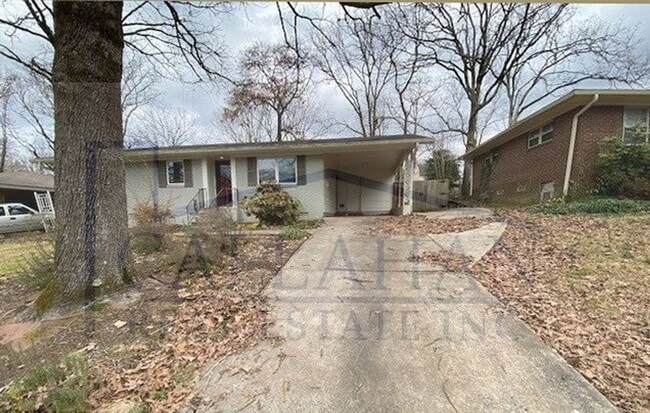 Building Photo - Lakewood 3 Bedroom Home