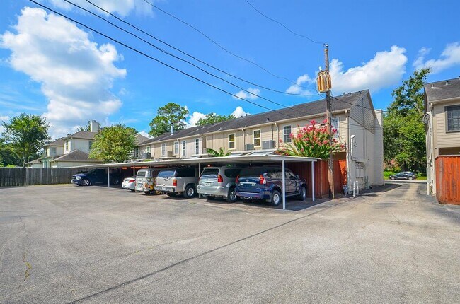 Building Photo - 940 Wycliffe Dr