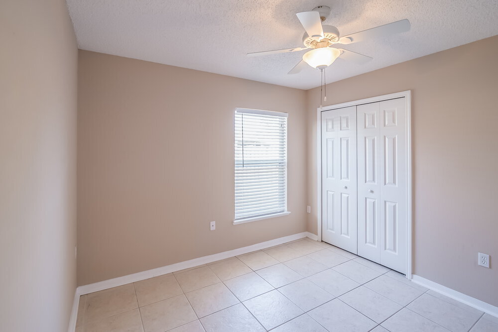 Building Photo - 12607 Reeding Ridge Dr N