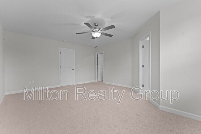 Building Photo - 71 Village Edge Dr