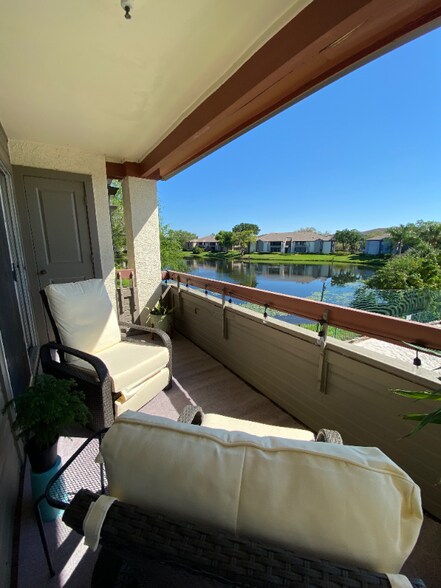 Building Photo - 10265 Gandy Blvd N