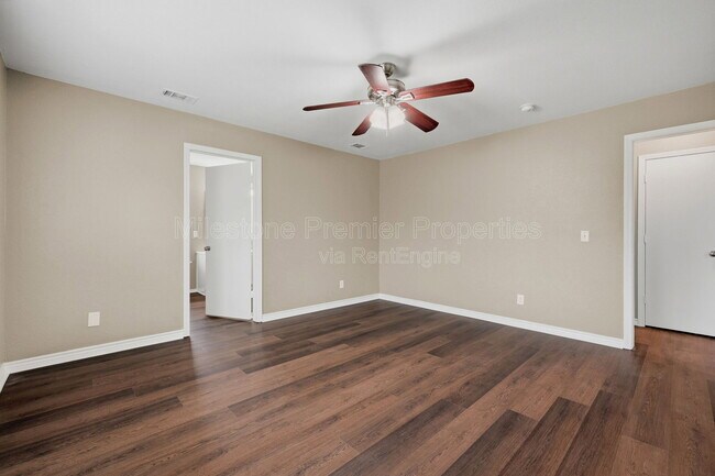 Building Photo - 4101 Cardinal Dr