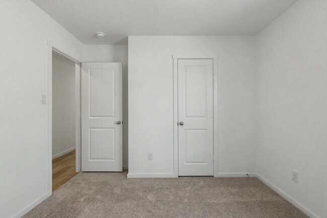 Building Photo - 10944 SW 25th St
