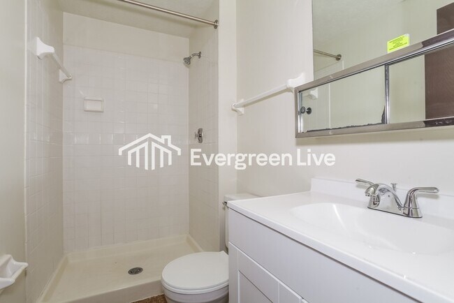 Building Photo - 8654 Belle Chase Dr