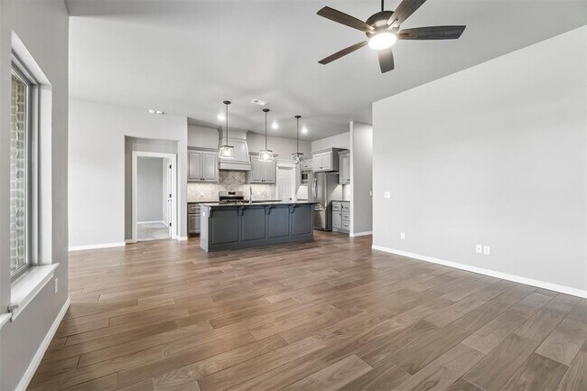 Building Photo - 9225 NW 92nd St