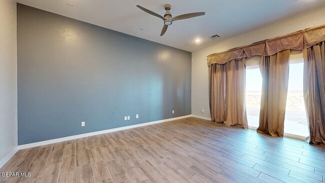 Building Photo - 7821 Enchanted Nest
