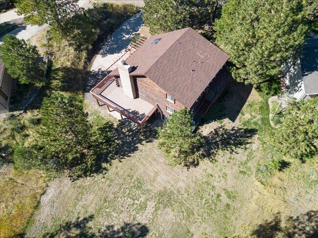 Building Photo - 6200 Pine Hollow Dr