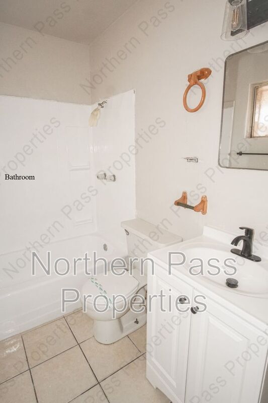 Building Photo - 4031 Thomason Ave