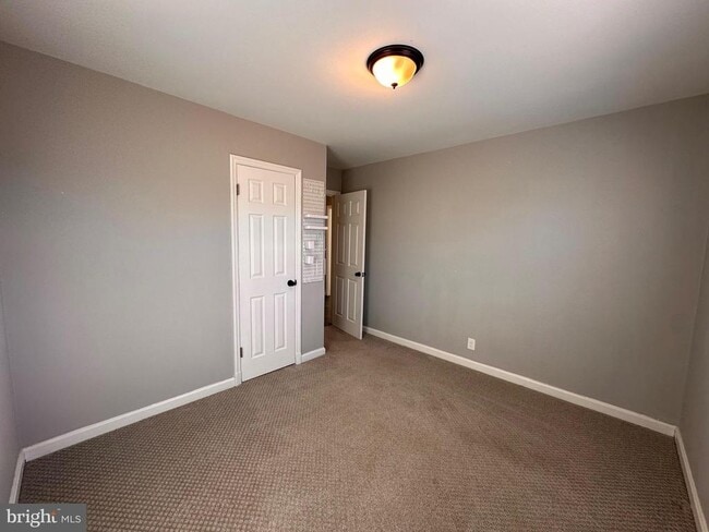 Building Photo - 1138 Armistead St