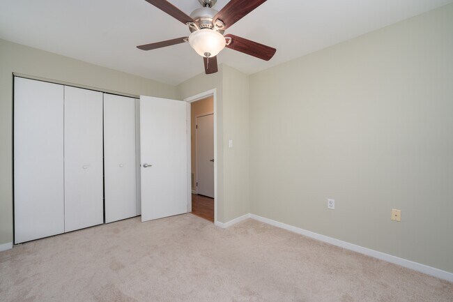 Building Photo - 35 Andrew Pl