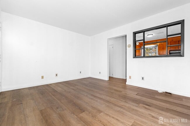 Building Photo - 1283 Englishtown Rd