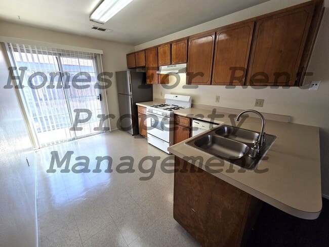 Building Photo - 351 Eastridge Cir