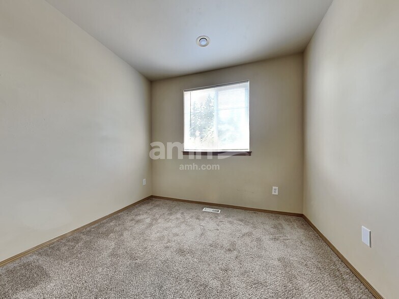 Building Photo - 17218 12th Avenue Ct E