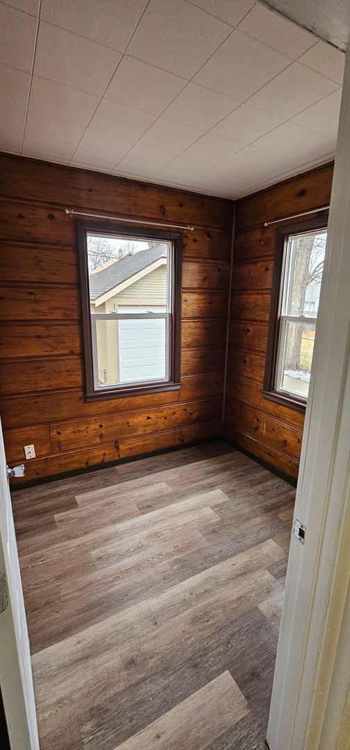 Building Photo - A nicely remodeled 3-bedroom home