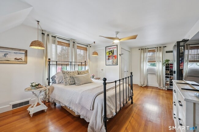 Building Photo - 899 Ocean Ave