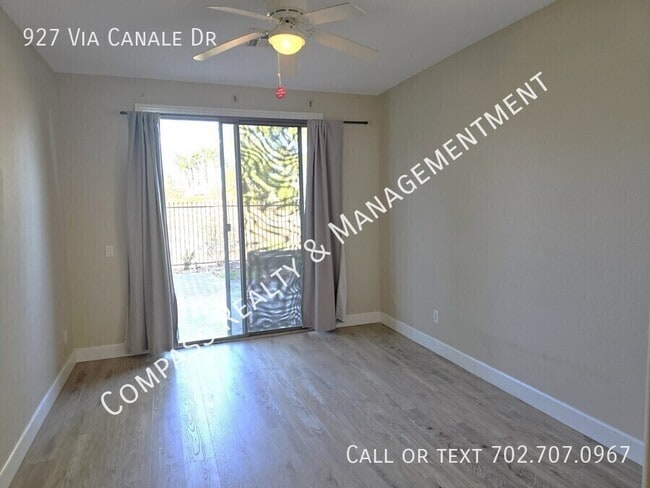 Building Photo - 927 Via Canale Dr