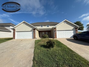 Building Photo - 7403 Arratt Ct