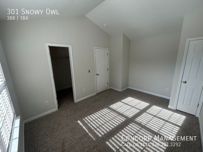 Building Photo - 301 Snowy Owl Ct