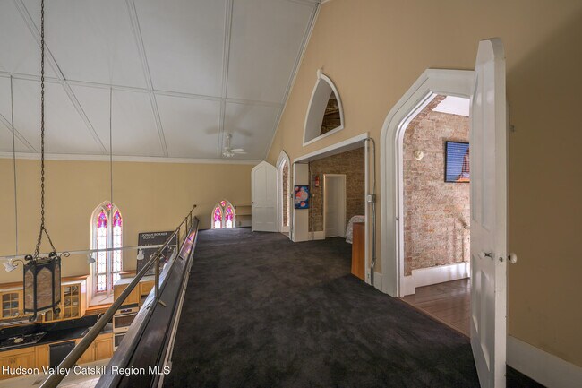 Building Photo - 428 State St