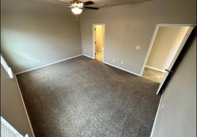 Building Photo - 7742 Lariat Toss Dr