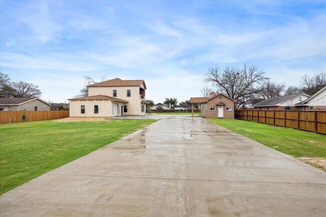 Building Photo - 24727 Saddlespur Ln