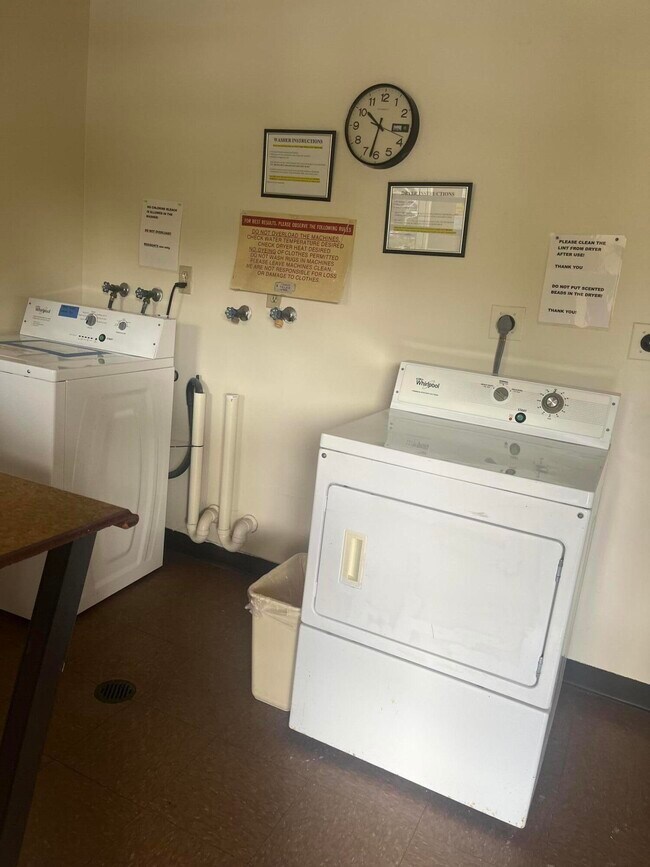 Building Photo - 2614 Nassau Bend