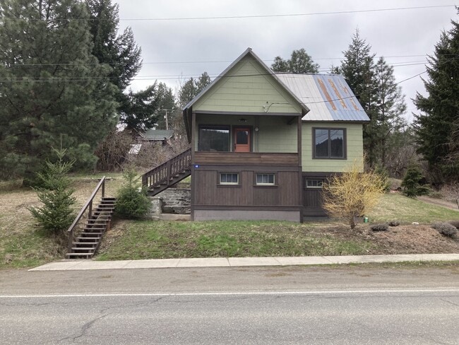 Primary Photo - 408 S 1st St