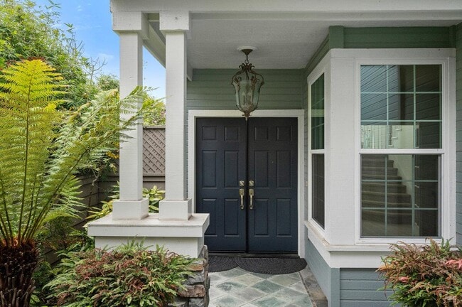 Building Photo - 142 Monaco Dr