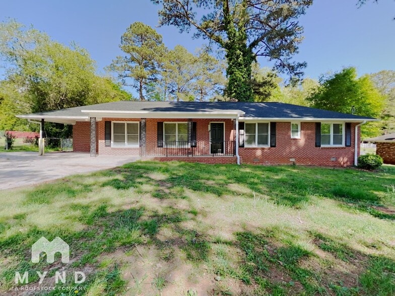 Primary Photo - 2728 Columbia Dr