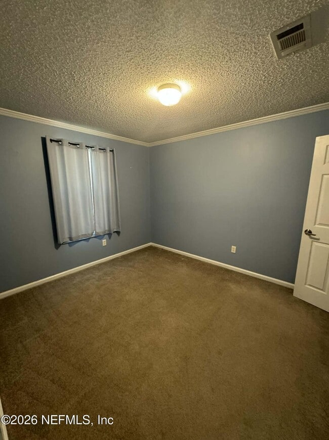 Building Photo - 176 Basin Dr