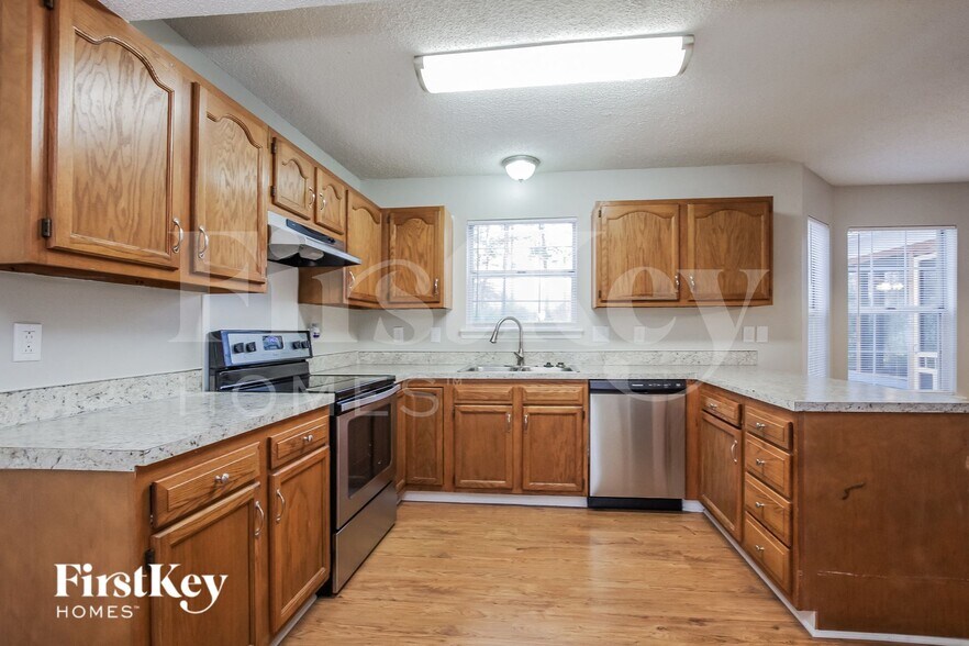 Building Photo - 6904 Passeres Ct