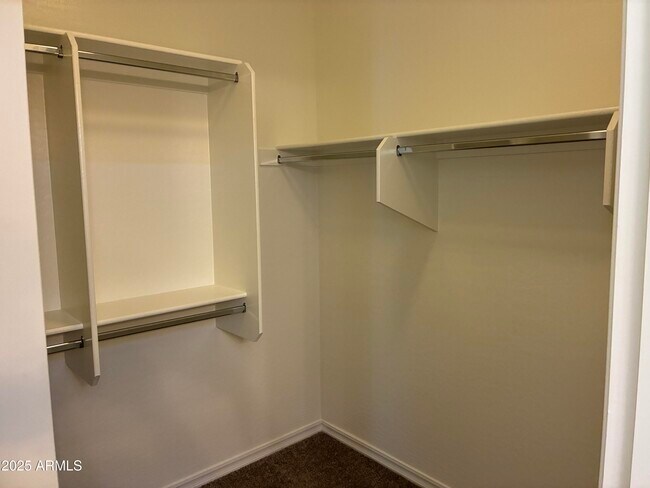 Building Photo - 14559 W Port Royale Ln