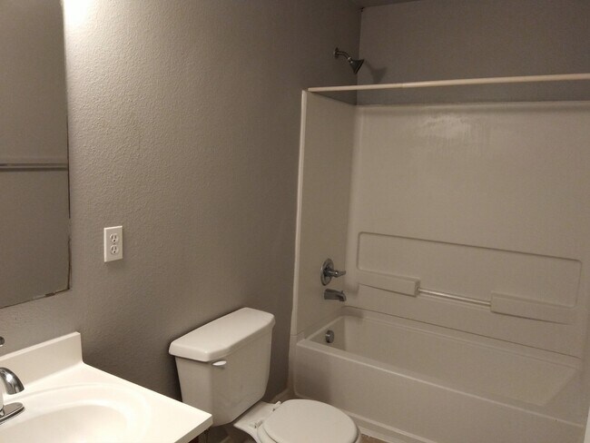 Building Photo - COMING SOON! 3 Bedroom/ 2.5 Bath Townhome