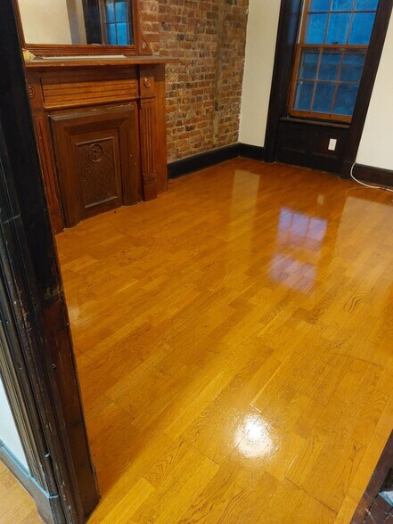 Building Photo - 582 Saint Marks Ave
