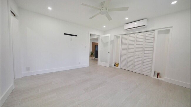 Building Photo - Northeast 27th Avenue, Pompano Beach, FL 33062 - 3 BR 3 BA single-family home