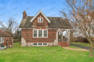 Building Photo - 2434 Hord Ave