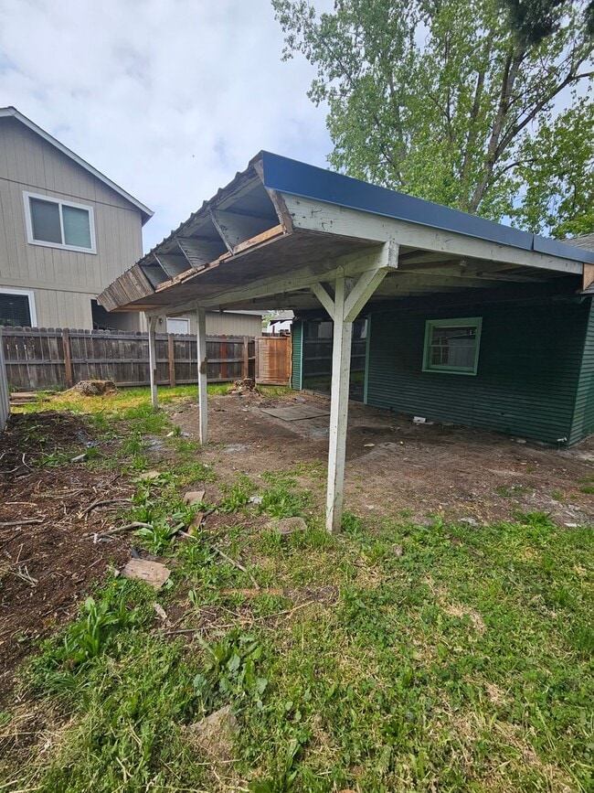 Building Photo - 2502001