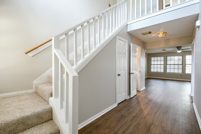 Building Photo - 3423 Berry Grove Dr