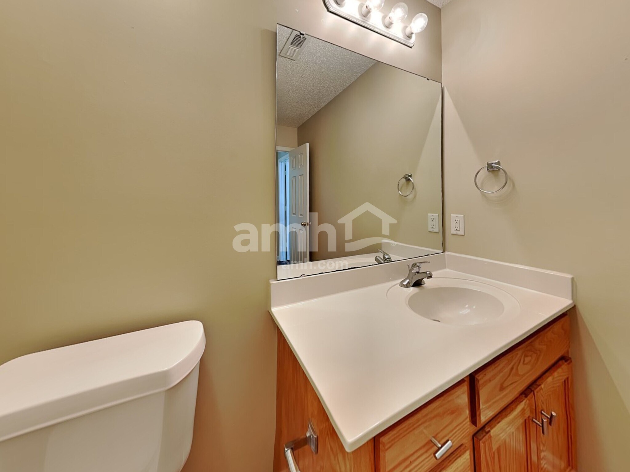 Building Photo - 4466 Timberwood Dr