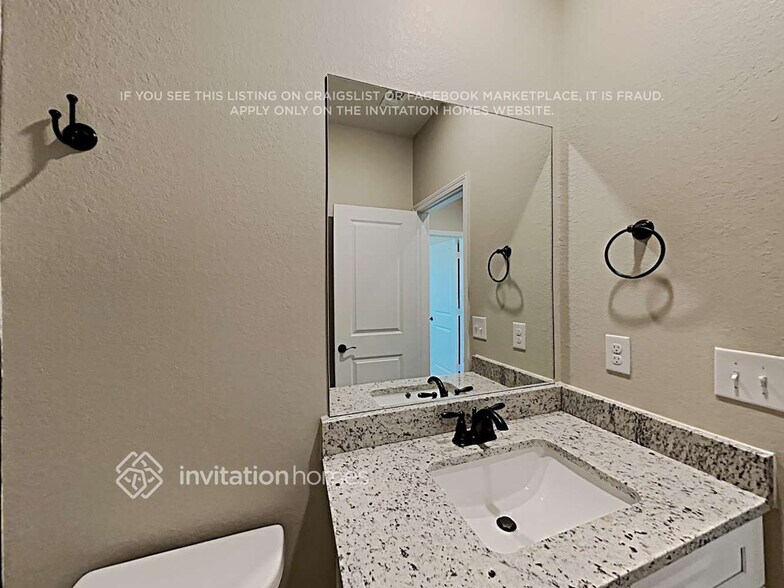 Building Photo - 457 Samara Ct